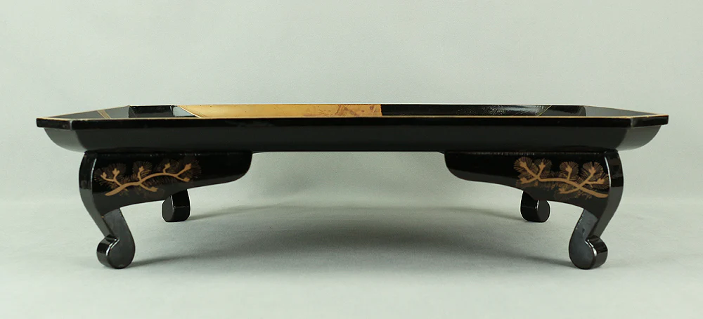 1831 (Tenpo 2) Gold Makie Lacquer Suzuri Buta "Hawk on Pine Tree Aiming at Little Bird" with Box V659 - Image 18