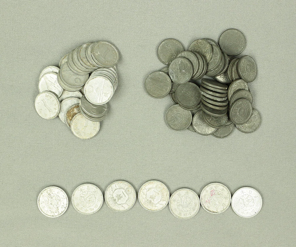 211pcs Japanese old cash coins for collectors various issued years / Showa period, Taisho period, Edo period - Image 19