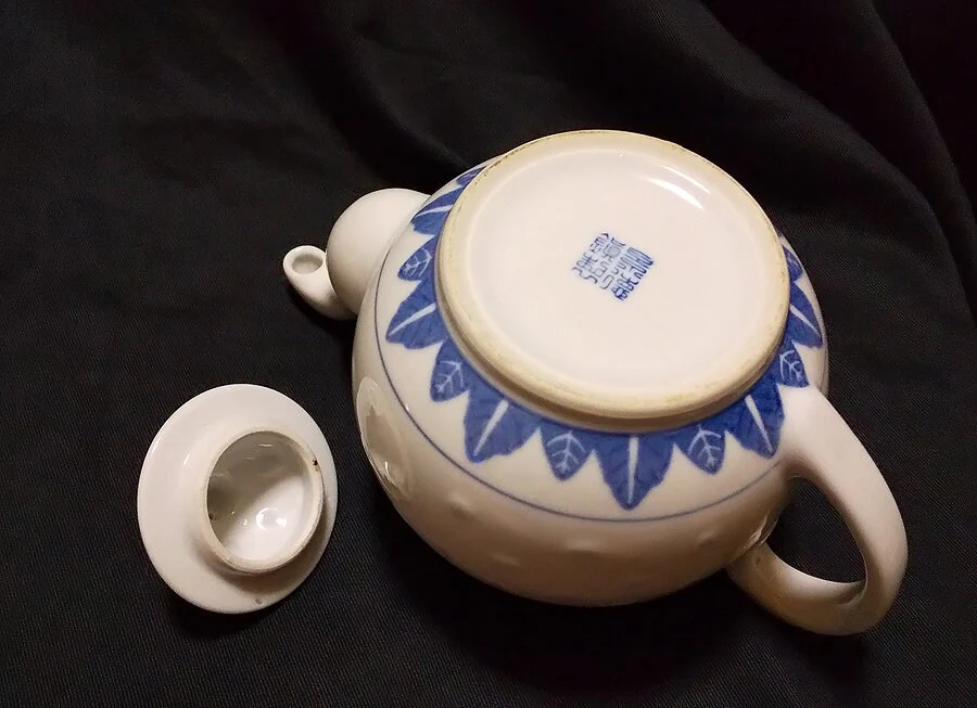 Chinese Antique Art 景德镇 Jingdezhen SENCHA Teapot White Pottery, Porcelain  / Break Rest Relax Oolong Tea Green Tea Decoct Tea time 350g P1 - Image 7