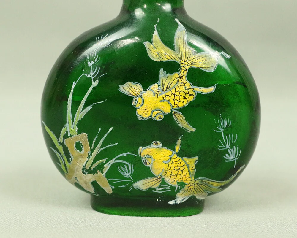 中国 Chinese Green Glass Snuff Bottle / Swimming Red & Yellow Gold fish Lotus Powdered tobacco Cigarette Art Decorate Appreciation Collection - Image 6