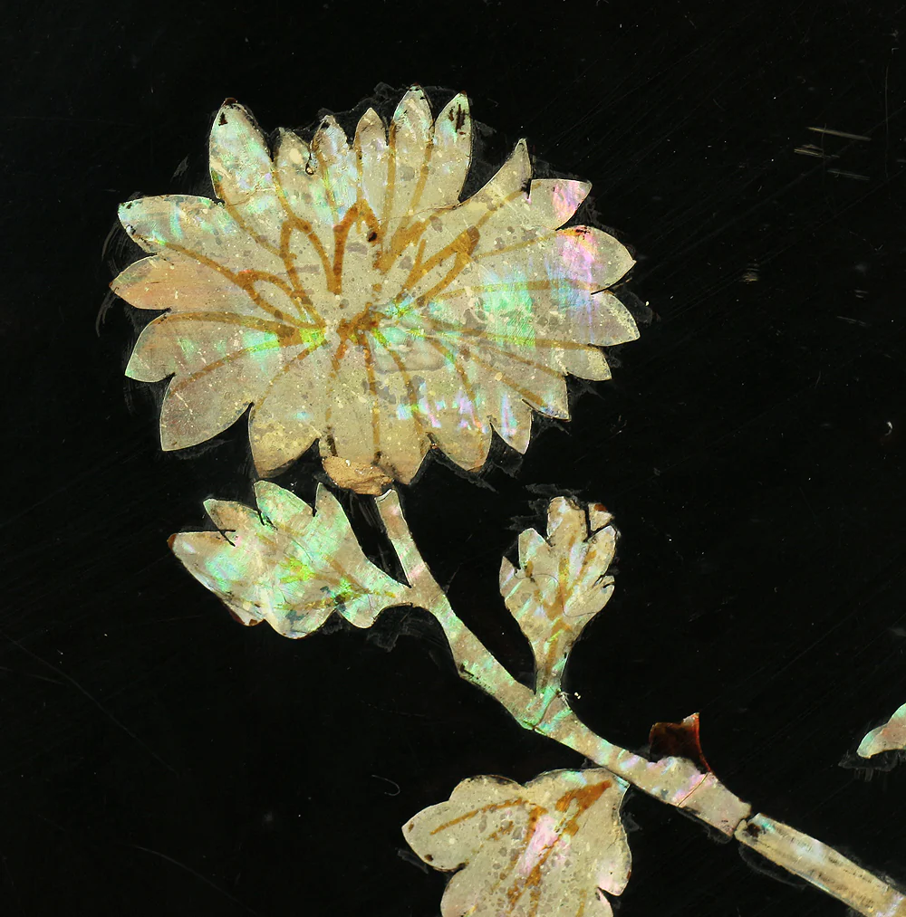 'Chrysanthemum and Butterfly' Inlaid Raden Mother of Pearl Black Lacquer Wooden Incense Burner Stand Flower Stand Bonsai Stand VA306 - Image 11