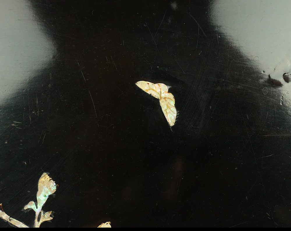 'Chrysanthemum and Butterfly' Inlaid Raden Mother of Pearl Black Lacquer Wooden Incense Burner Stand Flower Stand Bonsai Stand VA306 - Image 13