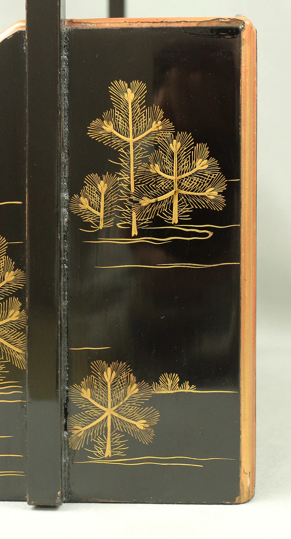 Handy Portable Tobacco Tray Box Gold Maki-e Urushi Lacquerware Age around 1900-1940 "Gold Pine Tree design" Traditional Ornaments V645 - Image 16