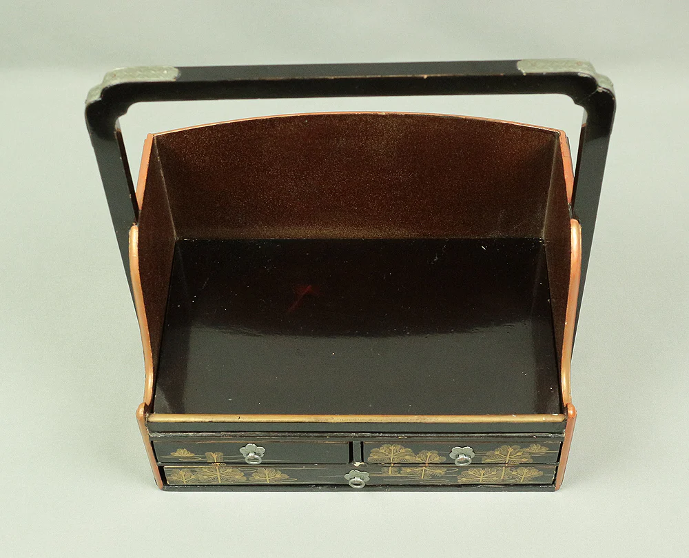 Handy Portable Tobacco Tray Box Gold Maki-e Urushi Lacquerware Age around 1900-1940 "Gold Pine Tree design" Traditional Ornaments V645 - Image 26