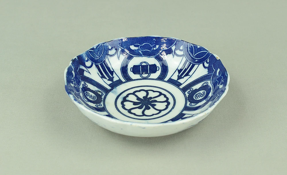 Imari ware Sometsuke Blue and White Porcelain Inban (Transfer printing) Decorative Small Plates 5pcs "Geometrical pattern & Scroll design" V682 - Image 3