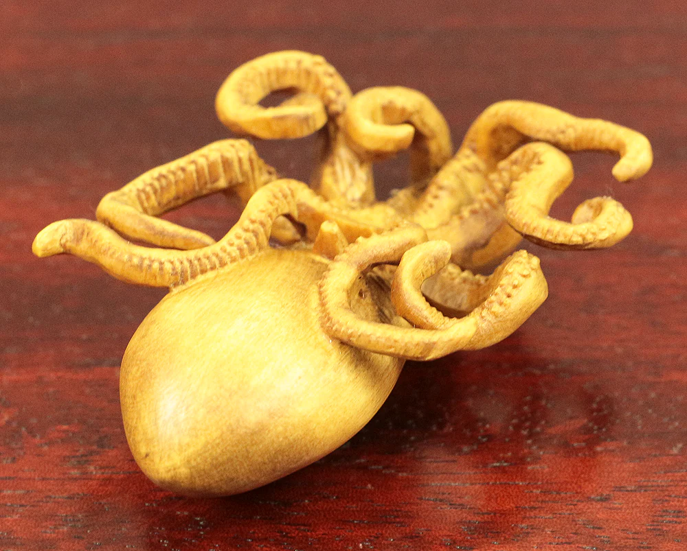 Japanese elaborated wood carving Very tiny octopus Okimono ornament figurine V595 - Image 14