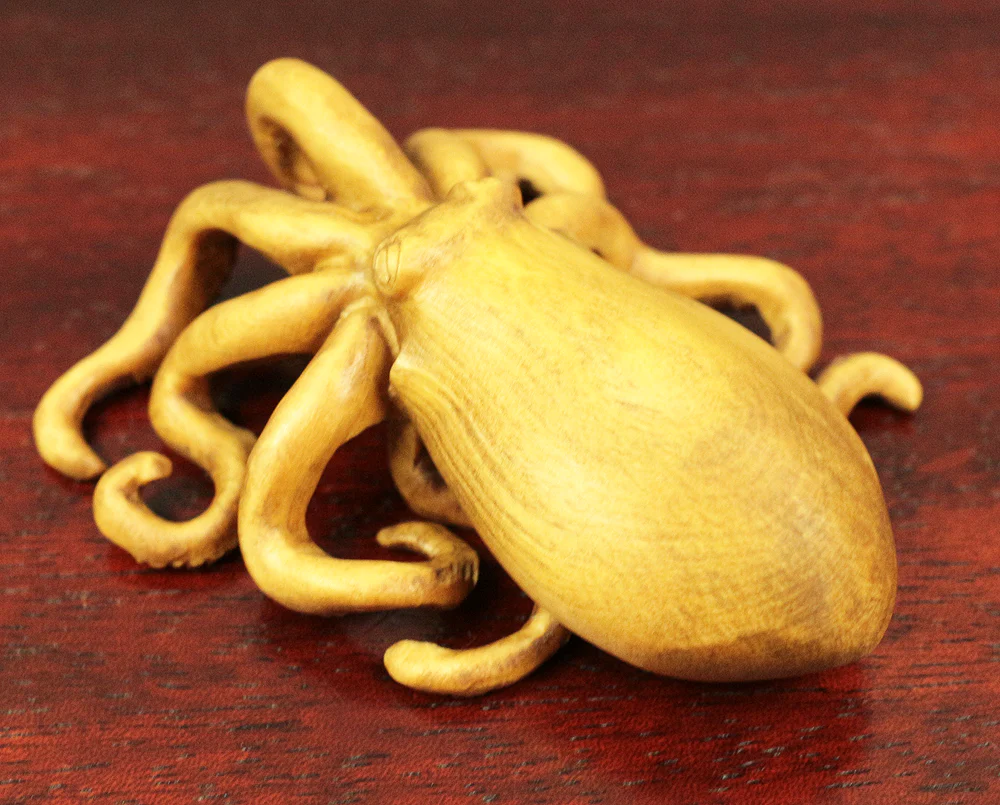 Japanese elaborated wood carving Very tiny octopus Okimono ornament figurine V595 - Image 6