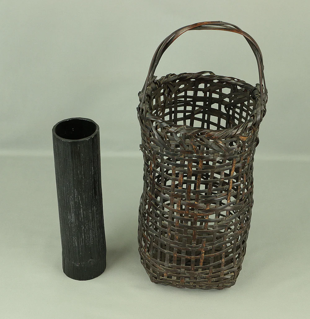 Japanese Woven Bamboo Flower Vase with Handle Basket Hanakago suited in a tea room for Ikebana, flower arrangement, Hanaike, etc V775 - Image 22