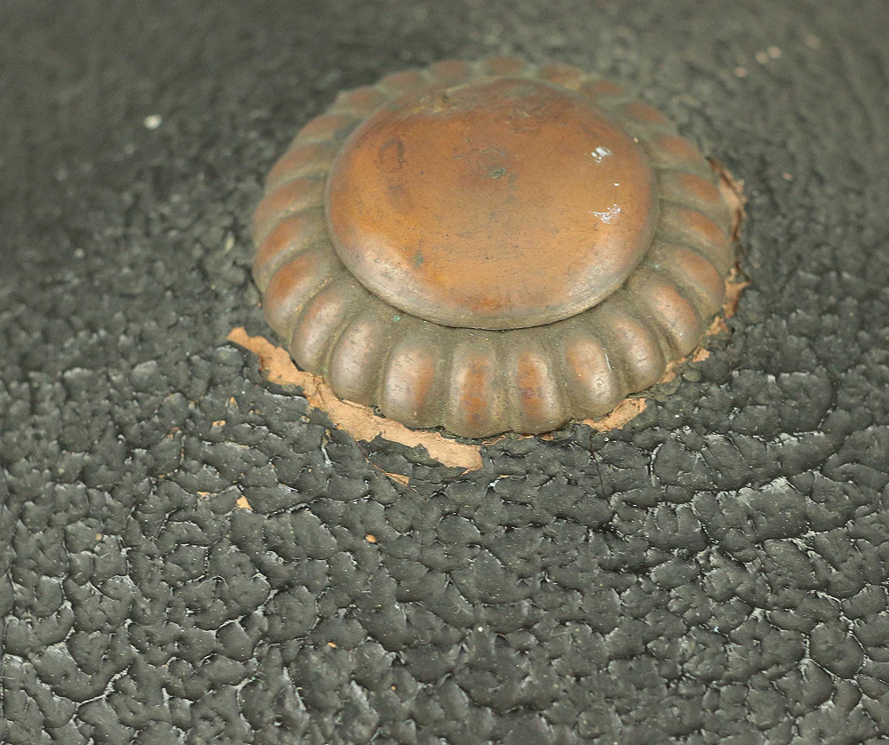 Jingasa Japanese Samurai hat helmet Gold and Black Lacquer Wood Crest of Maruni Nagato Mitsuboshi 'Three Stars and a straight line in Circle Shape' V726 - Image 17