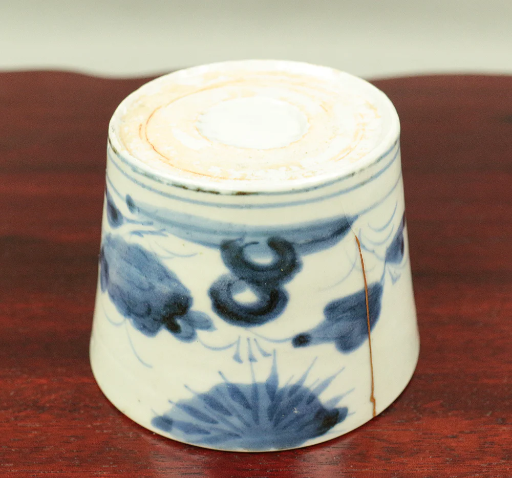 Kintsugi repairing (pottery with a lacquer mixed with gold) Ko-imari Old Imari Sometsuke Soba Choko Cup & Nishiki-de Imari beautiful multi-colored plate V592 - Image 14