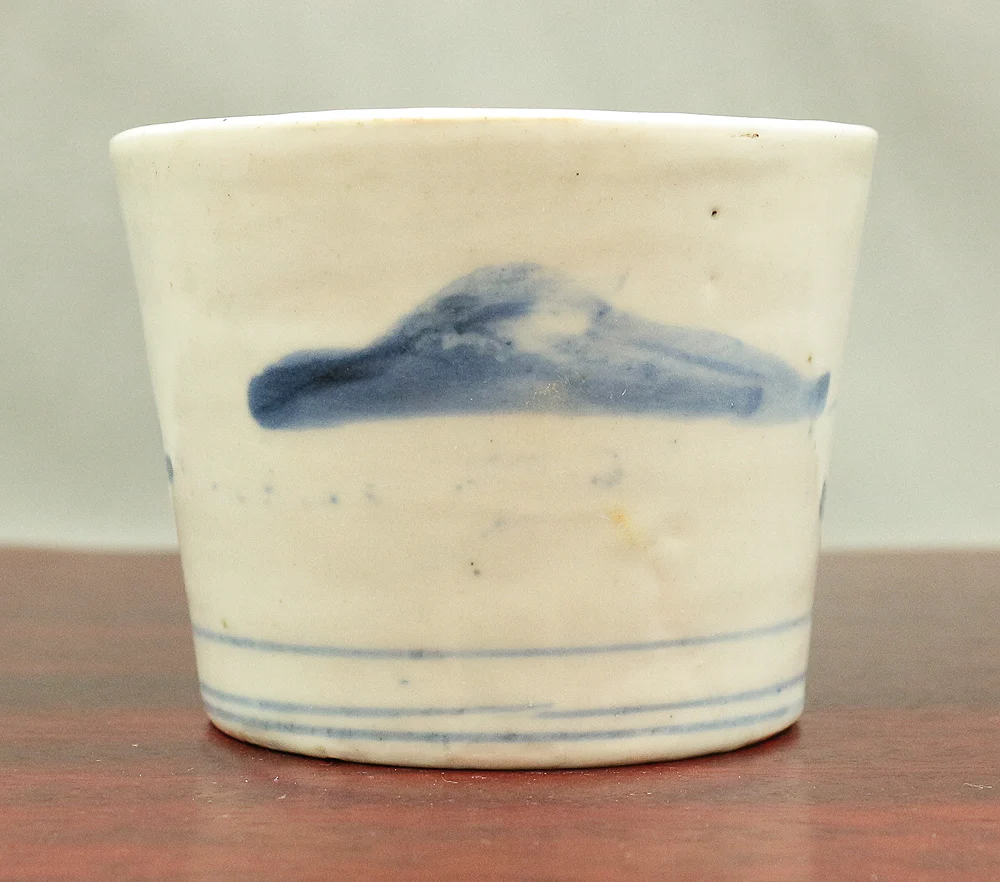 Kintsugi repairing (pottery with a lacquer mixed with gold) Ko-imari Old Imari Sometsuke Soba Choko Cup & Nishiki-de Imari beautiful multi-colored plate V592 - Image 8