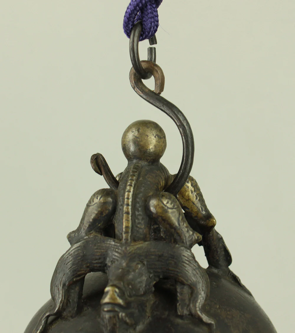 Qing Dynasty Bronze Beast Decorated Temple Bell Hanging Bell Bonsho 20cm 2.5kg with Bell Hammer and Box VA714 - Image 34
