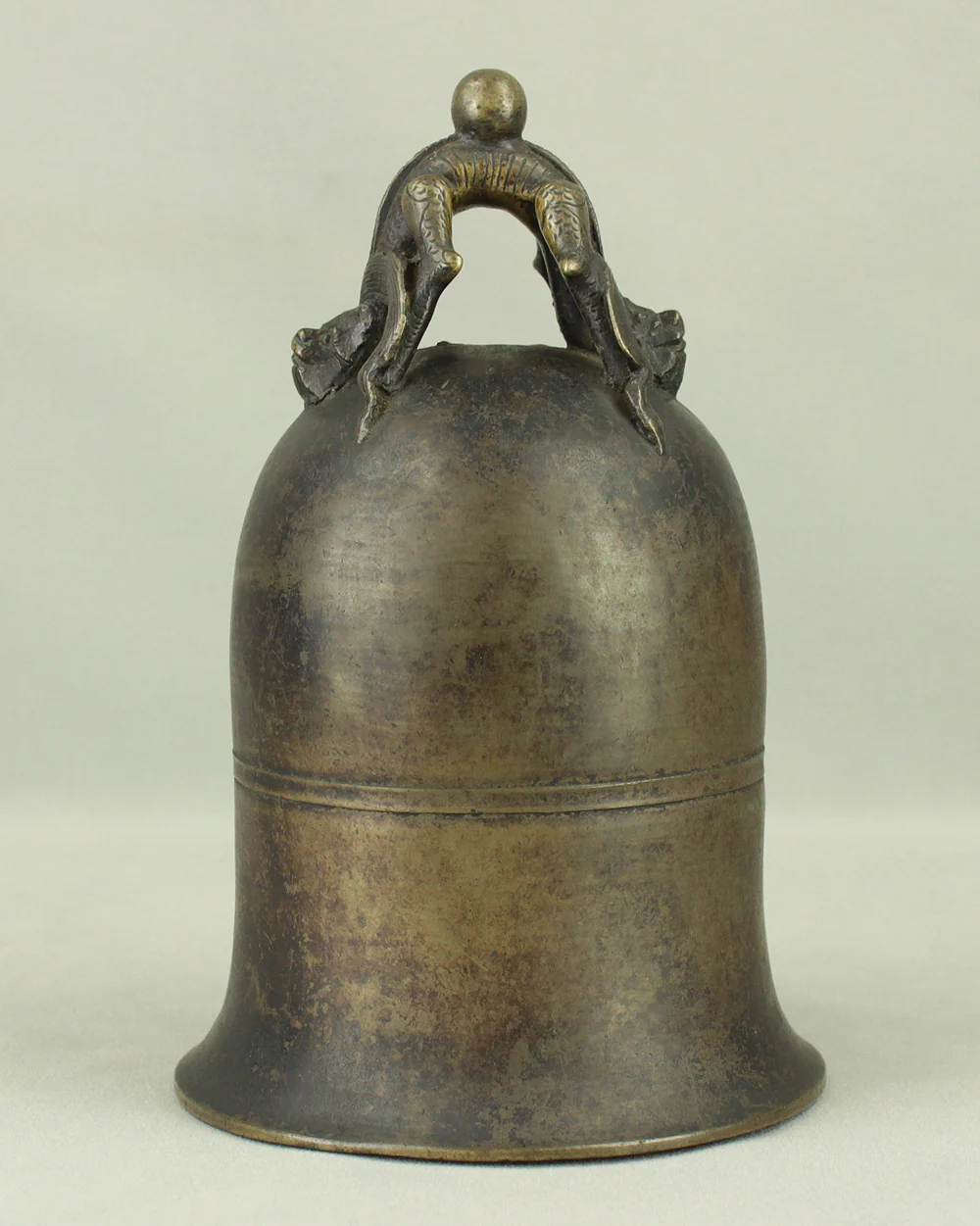 Qing Dynasty Bronze Beast Decorated Temple Bell Hanging Bell Bonsho 20cm 2.5kg with Bell Hammer and Box VA714 - Image 6