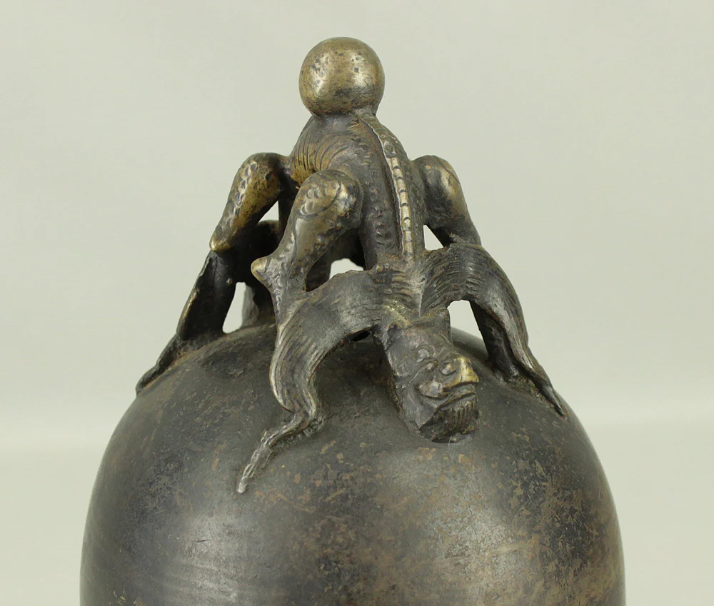 Qing Dynasty Bronze Beast Decorated Temple Bell Hanging Bell Bonsho 20cm 2.5kg with Bell Hammer and Box VA714 - Image 7