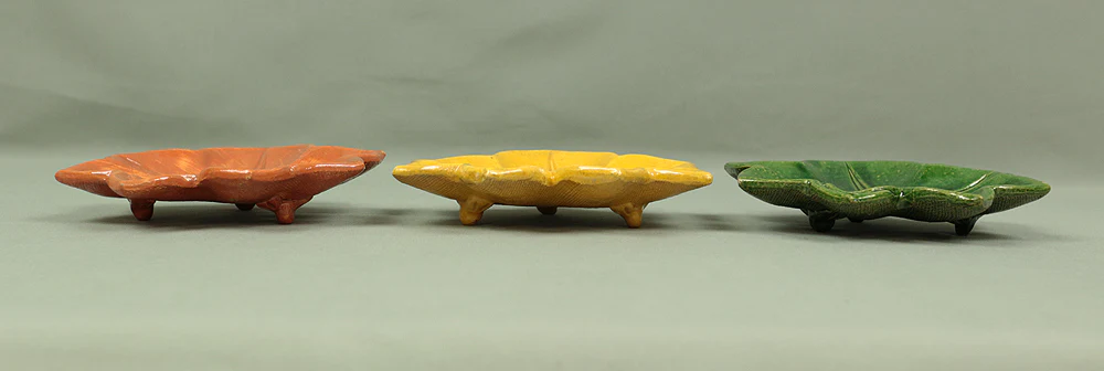 楽焼 RAKU ware Five Colored Plates Maple Leaf design 川崎和楽 KAWASAKI WARAKU Box V362 / Japanese Art Crafts Post-1940 Dish Kiln - Image 11