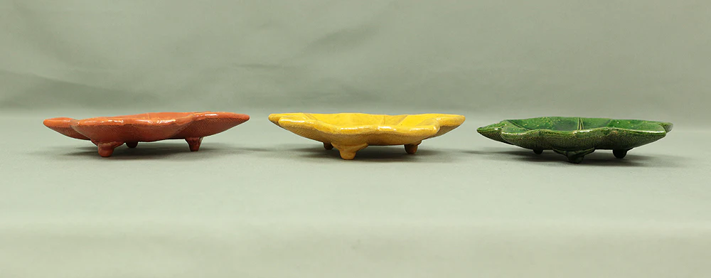 楽焼 RAKU ware Five Colored Plates Maple Leaf design 川崎和楽 KAWASAKI WARAKU Box V362 / Japanese Art Crafts Post-1940 Dish Kiln - Image 12